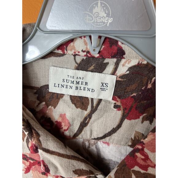 Abercrombie & Fitch The A&F Summer Linen Blend Floral Button Up Size XS - Picture 2 of 7
